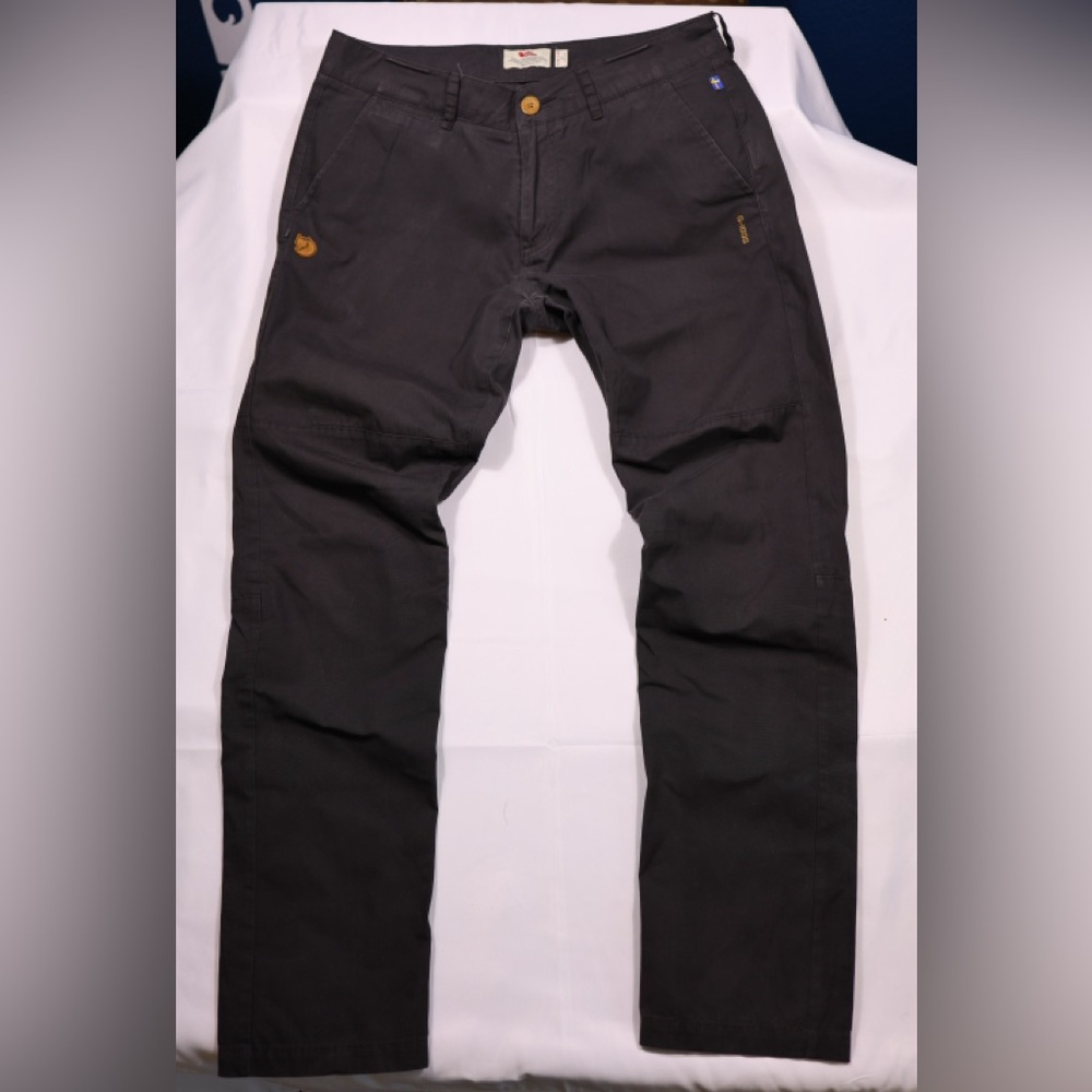 Fjällräven Sörmland Tapered Trousers in a G-1000 Silent Eco fabric.